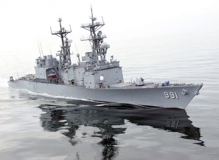 Американский флот намерен производить корабельное топливо из морской воды