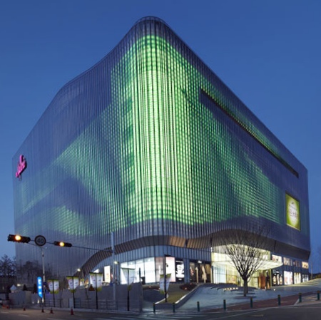 Galleria centercity: иллюзорное здание с самым большим в мире медиафасадом