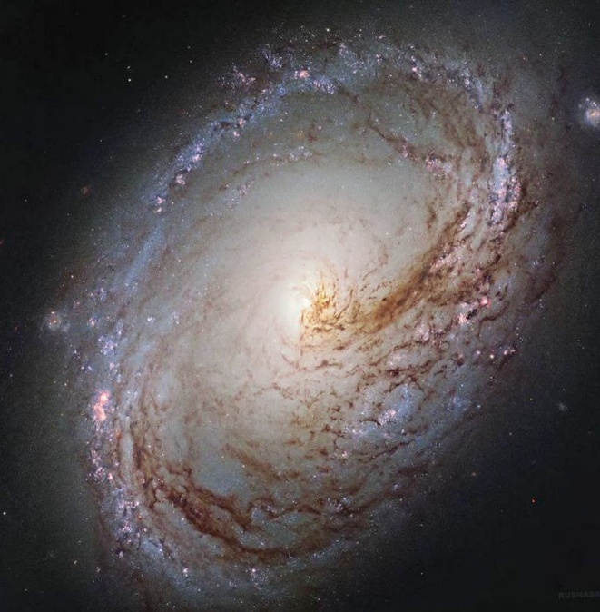 Наса опубликовала снимок «галактического вихря»