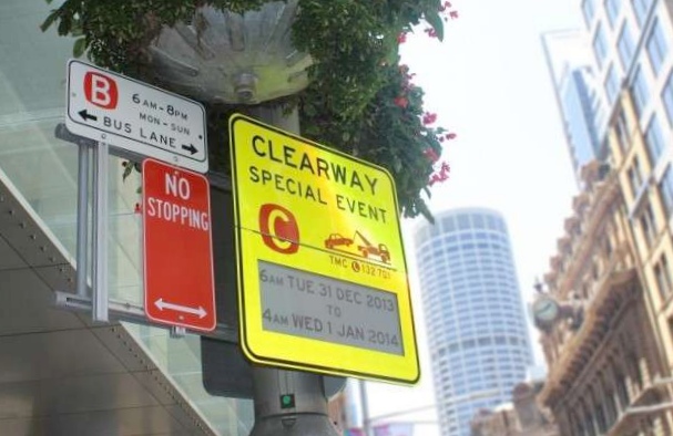 Первые в мире дорожные знаки из электронной бумаги